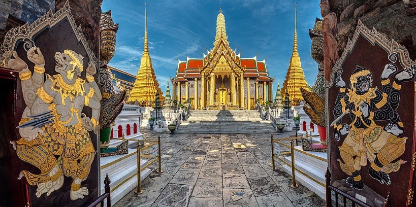 palais-royal-de-bangkok-porte