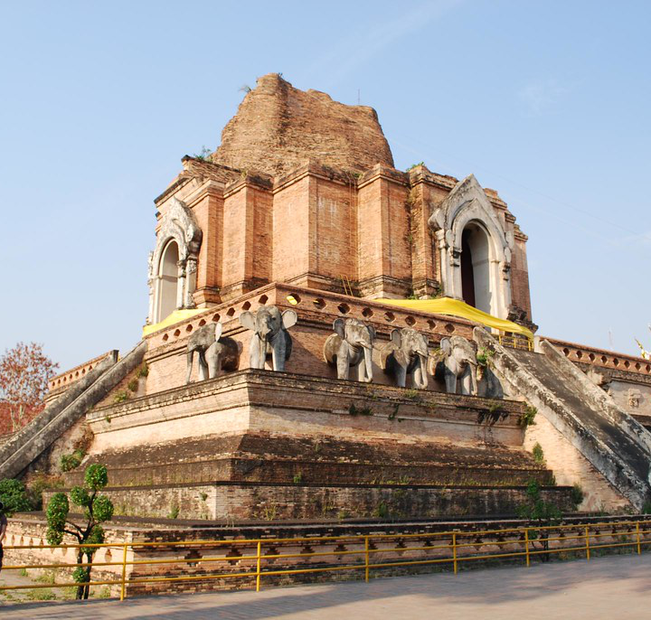 wat-chedi-luang