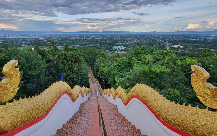 wat-phra-that-doi-kham