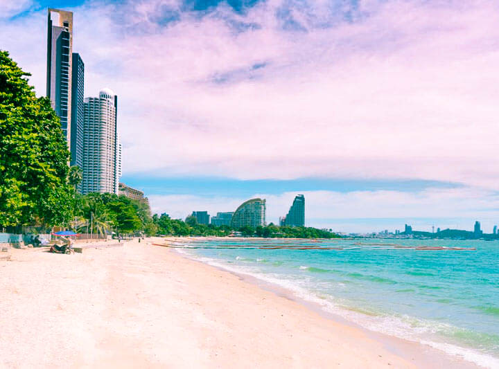 la-plage-de-jomtien-a-pattaya