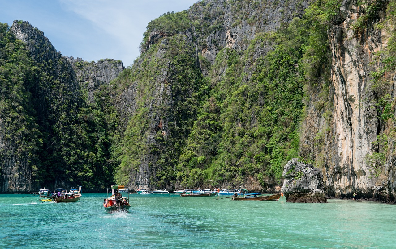best-places-to-visit-in-thailand-in-march-phi-phi-island